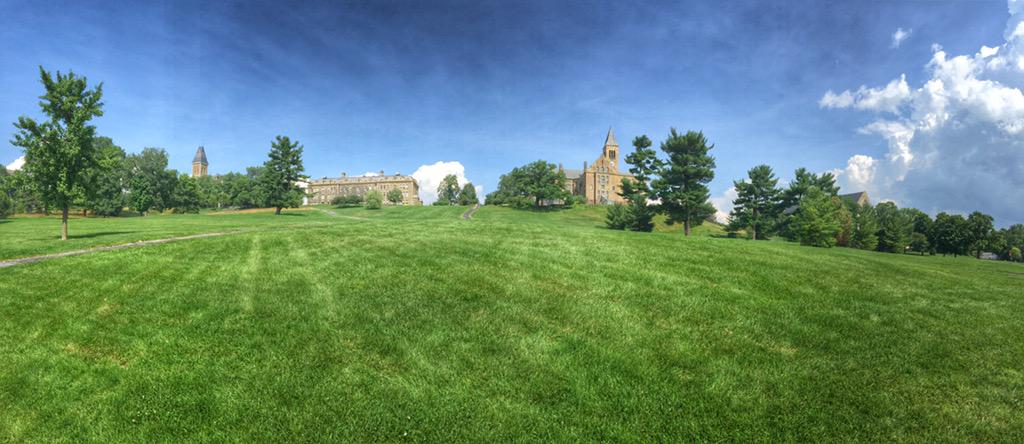 TheSkepticalV's tweet photo. #LibeSlope looking not very "sloped" from this angle. @Cornell @CornellNews #twithaca #ithaca http://t.co/1FXDUiFrBF