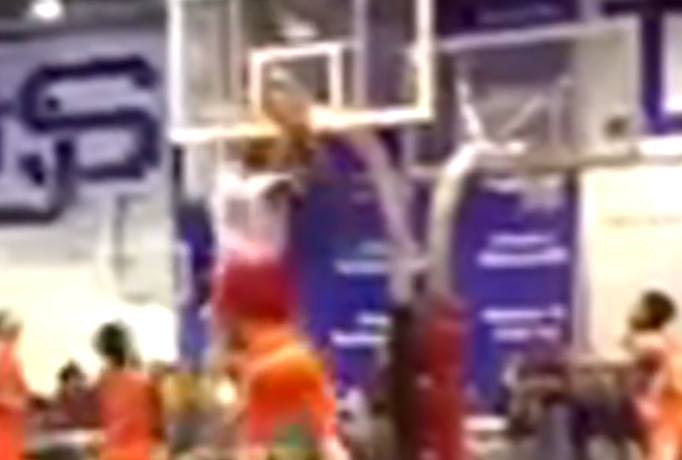 BleacherReport's tweet photo. VIDEO: UNLV freshman Derrick Jones annihilates defender after dunking all over him http://t.co/CaLrwryj0s http://t.co/3xs5e2UL9P