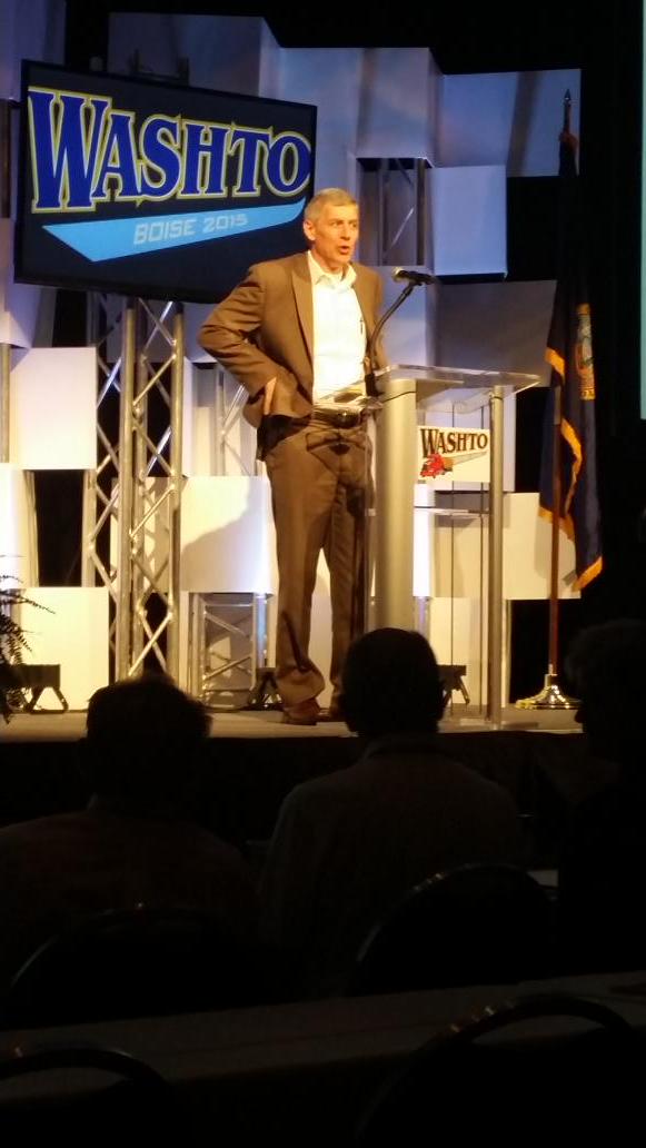 mmmrobson's tweet image. Malcolm Dougherty opens the #WASHTO 2015 sessions with #FugroRoadware very interested in his message.  #asshtospeaks