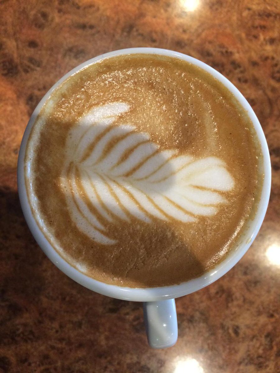 L_Europe_'s tweet photo. Zo nu eerst even een heerlijke cappuccino http://t.co/gaBIsAR6ZW