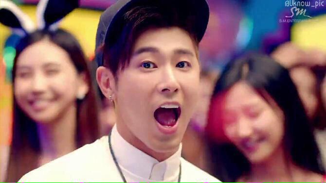 T_y521's tweet photo. #ユノがリーダーでよかった 
#東方神起愛が止まらない 
#1年9ヶ月の兵役期間を無事に終えることができますように 
#GoodbyforNow http://t.co/LNDFgNKmIo