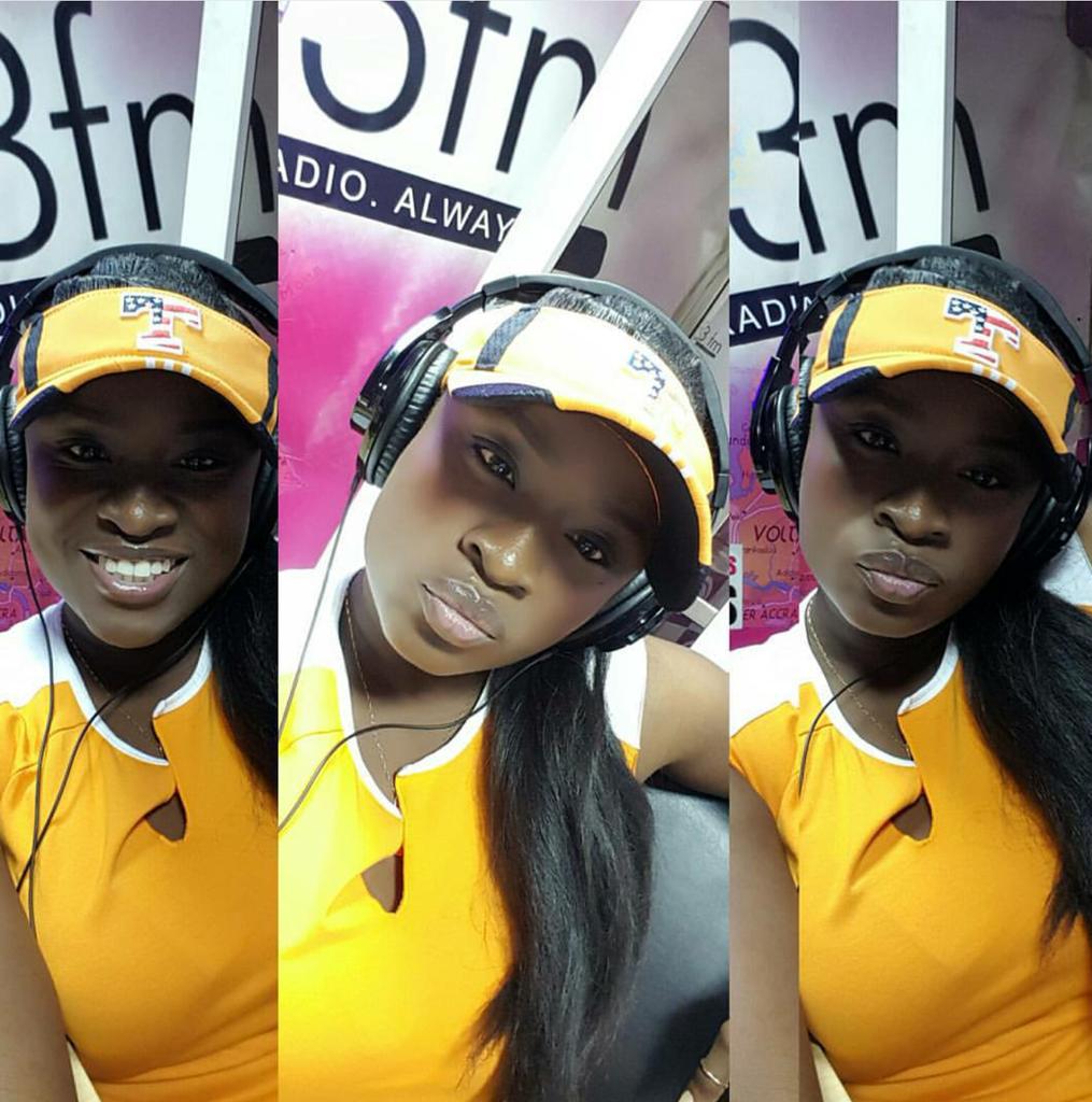 jessicaosgh's tweet image. #RadioAddict #SunshineGirl