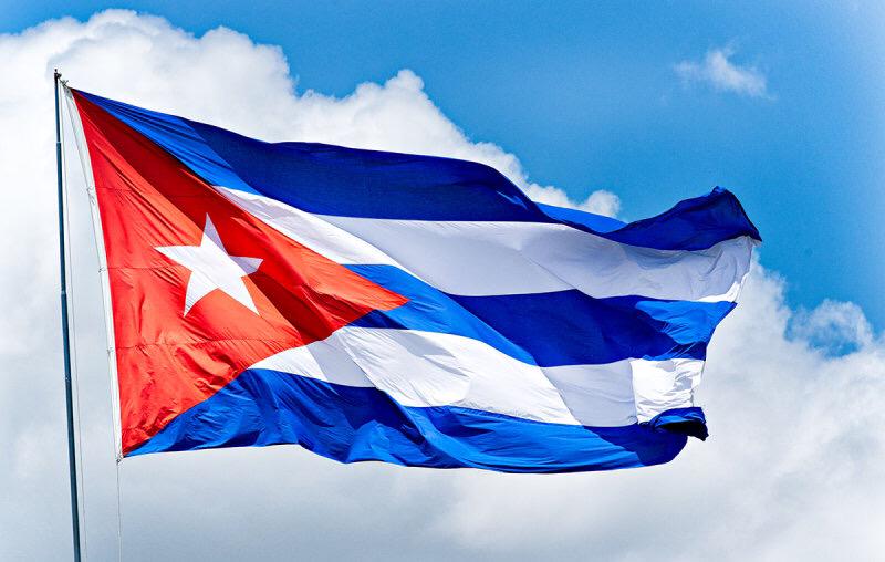 Cuban Flag Flies over US Embassy m.clickondetroit.com/politics/us-cu…