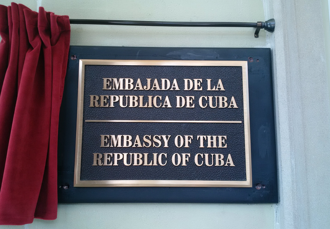 This is the sign for the new Cuban embassy in Washington, D.C. cnn.it/1KgjXck