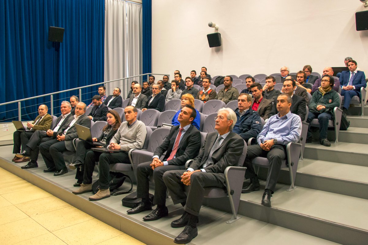 Ricky_Scopigno's tweet photo. #OneDayInBoella2015 #MLWhistory #in 2014: GLOVE, strategic FP7 project, is concluded by an event and a iEEE tutorial http://t.co/kPmdsPGDnc