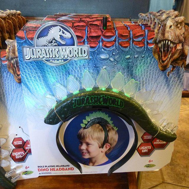 WaitingforJP4's tweet photo. “@JurassicJune: Shame your kids on a whole new level #jurassicworld #jurassicpark http://t.co/cbSoSs9n8d http://t.co/vHSgzIxkyX”