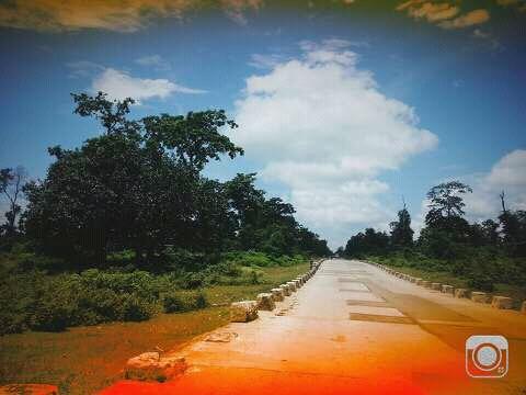 YesImBiplav's tweet photo. Near #Belbari Pic by- me #MissingMyCamera http://t.co/FPkQ77CBqC