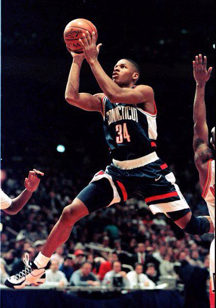 Happy 40th birthday to Walter Ray Allen my favorite player of all time and the reason I play basketball 