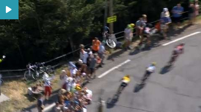Video: Mind the Gap! <a href="/GeraintThomas86/">Geraint Thomas</a> v Telegraph Pole

G wins, thankfully

itv.com/tourdefrance/w…