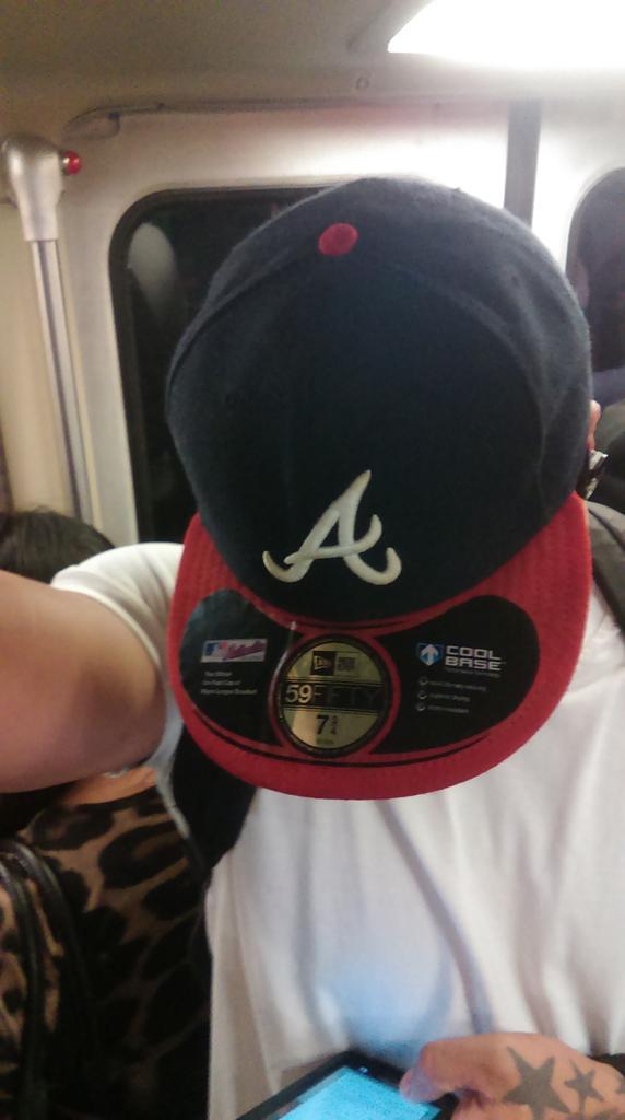 Shakabrodie's tweet photo. Your hat hates you when you do this. #HatsandTats #RemoveTheStickers http://t.co/kbLGhE7ltI