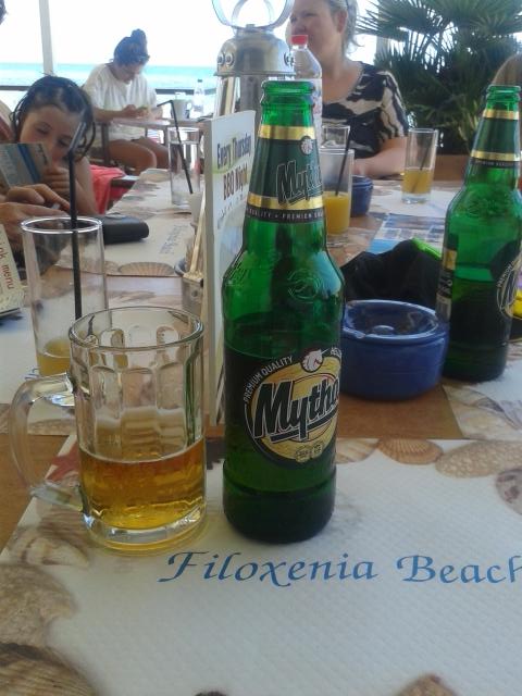 mpt71's tweet photo. #anothercoldone@Filoxeniabeachbar http://t.co/I8GJMf1Xg0