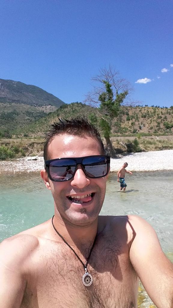 EllisProko's tweet image. 