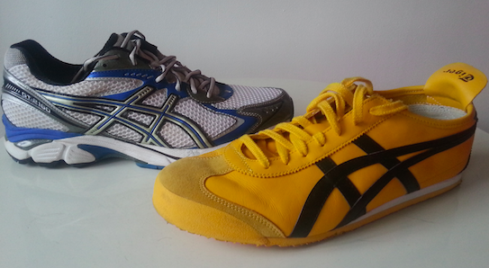 _kinematix's tweet photo. 2 great classic #running shoes - just guess which one gives the highest cadence and shortest ground contact time? :) http://t.co/YBGS69MLzJ