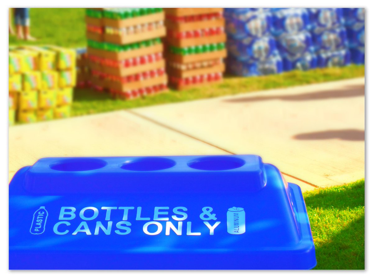 KeepPCBeautiful's tweet image. @CocaCola and @kabtweet help bring more #recycle bins to Putnam County. FREE to rent!  bit.ly/1KcG8D0