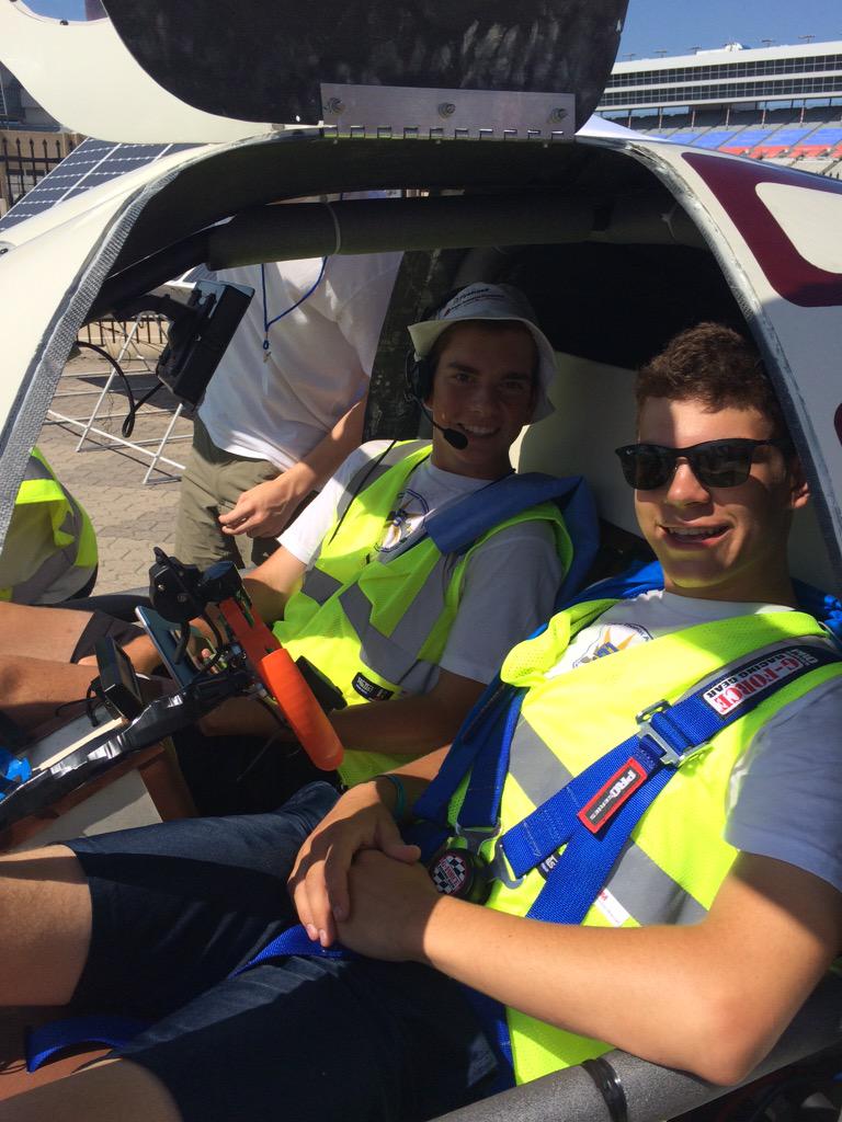 staevt's tweet photo. Switching out the battery and checking on our driver and passenger #solar2015 http://t.co/TDNxhg2jV9