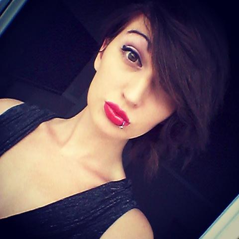 This girl here. Yes me bitches, has a Madd jaw line . http://t.co/NvsWWLcTDR<a href="/tag/westcoasttrollin"class="tags"><span>#westcoasttrollin</span></a>