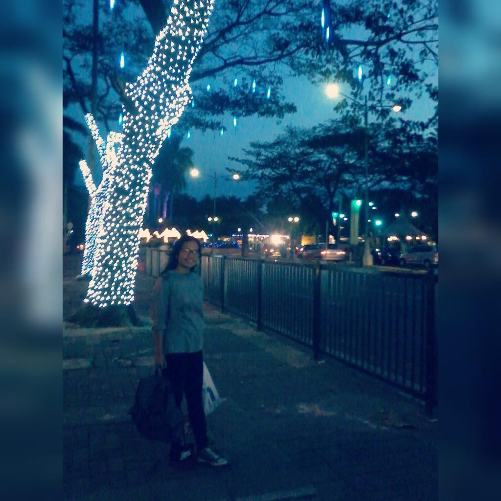 RirinDess's tweet photo. Holiday at Karawaci :D
#happy
#UPH http://t.co/qNS9ms7XFH