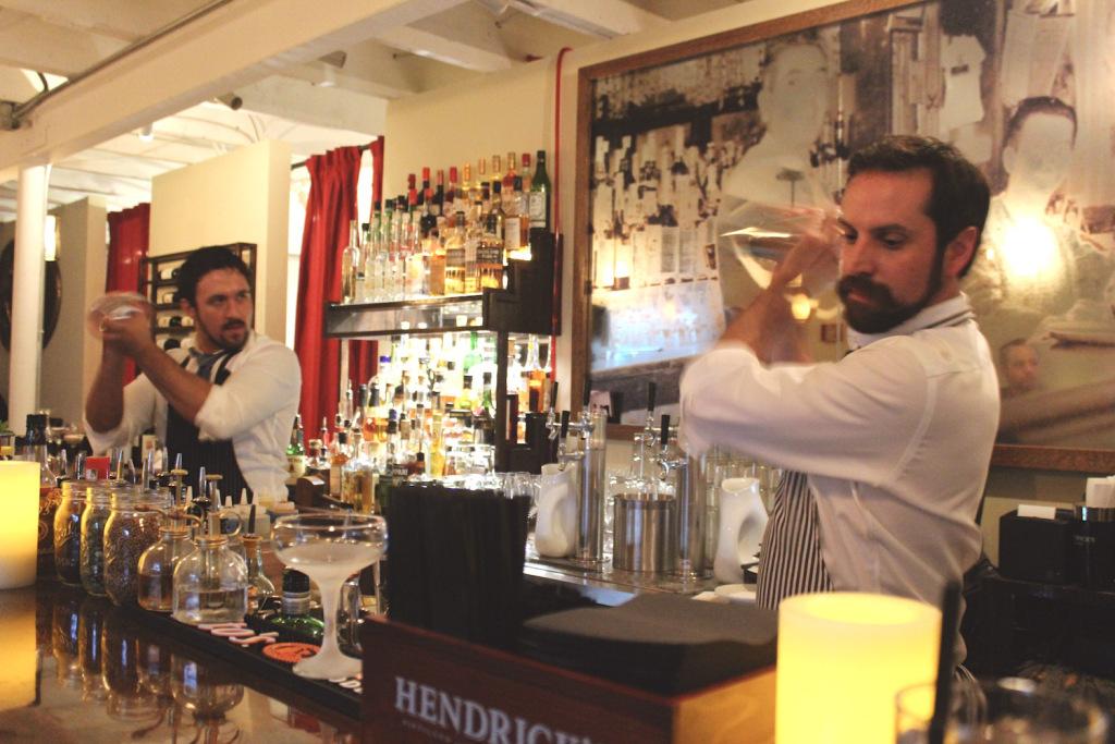 New to Cville: Tavola's Cicchetti Bar wp.me/p18Gw9-39z #cville #newtocville #tavola… cvillenichebuzz.wordpress.com/2015/07/20/new…