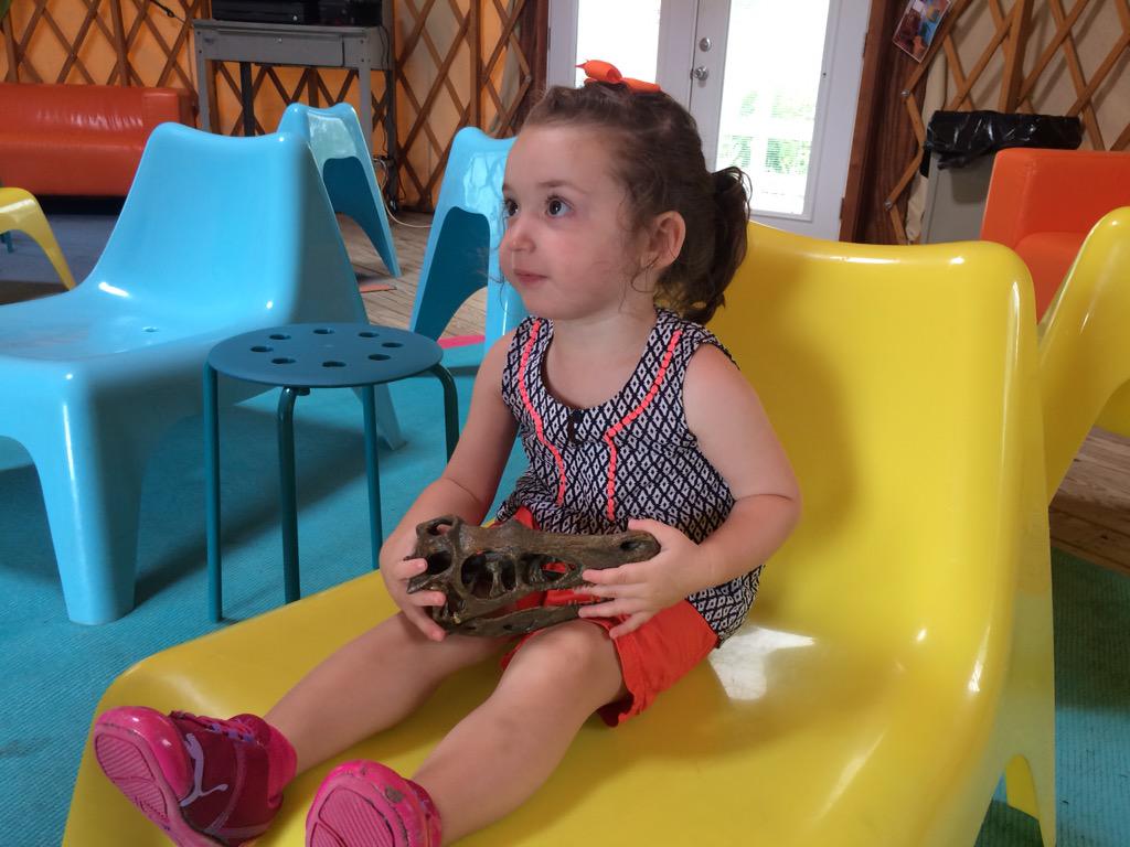 WillCarafello's tweet photo. We had an amazing time at @Jerseysaurus! @AnnaclaireGrace got to see dinosaurs up close, hold a fossil &amp; so much more http://t.co/HqIEig0TQe