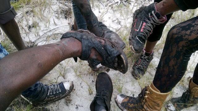 olukoye_j's tweet photo. This is how your feet would look like after spending a whole day trying to zone mangroves http://t.co/STiQ2mMX0S