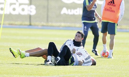CRtheKing's tweet photo. Cristiano &amp; Pepe 😂😂❤ http://t.co/ej8TZpk4qW