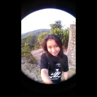 Wihh mantapp owner kita lagi selfisukaesi lburan nih heheheh .. 😆