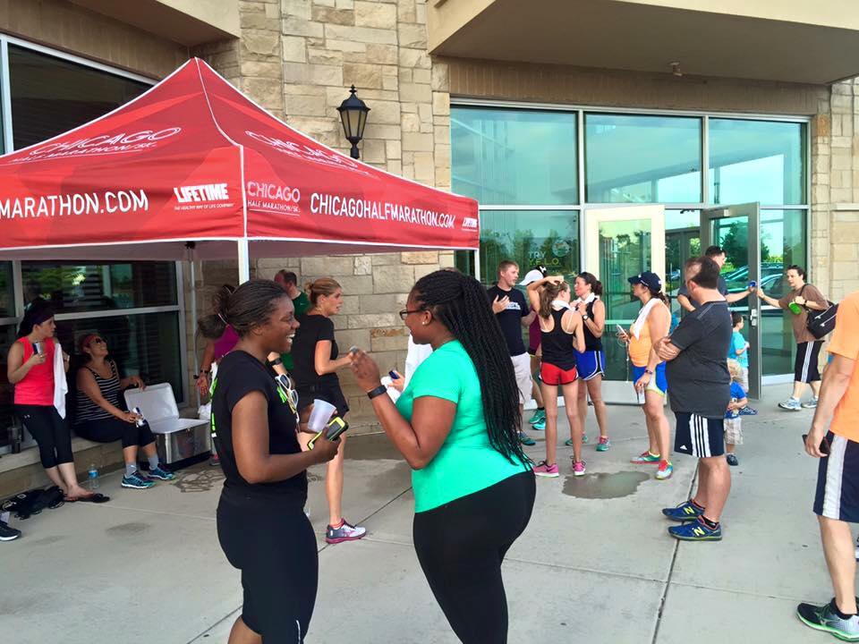 Tonight <a href="/FleetFeetChgo/">Fleet Feet Chicago</a> South Loop we'll have post-run treats &amp; <a href="/MichelobULTRA/">Michelob ULTRA</a> #RunCHM #RunCHI  bit.ly/1RJQ4YG