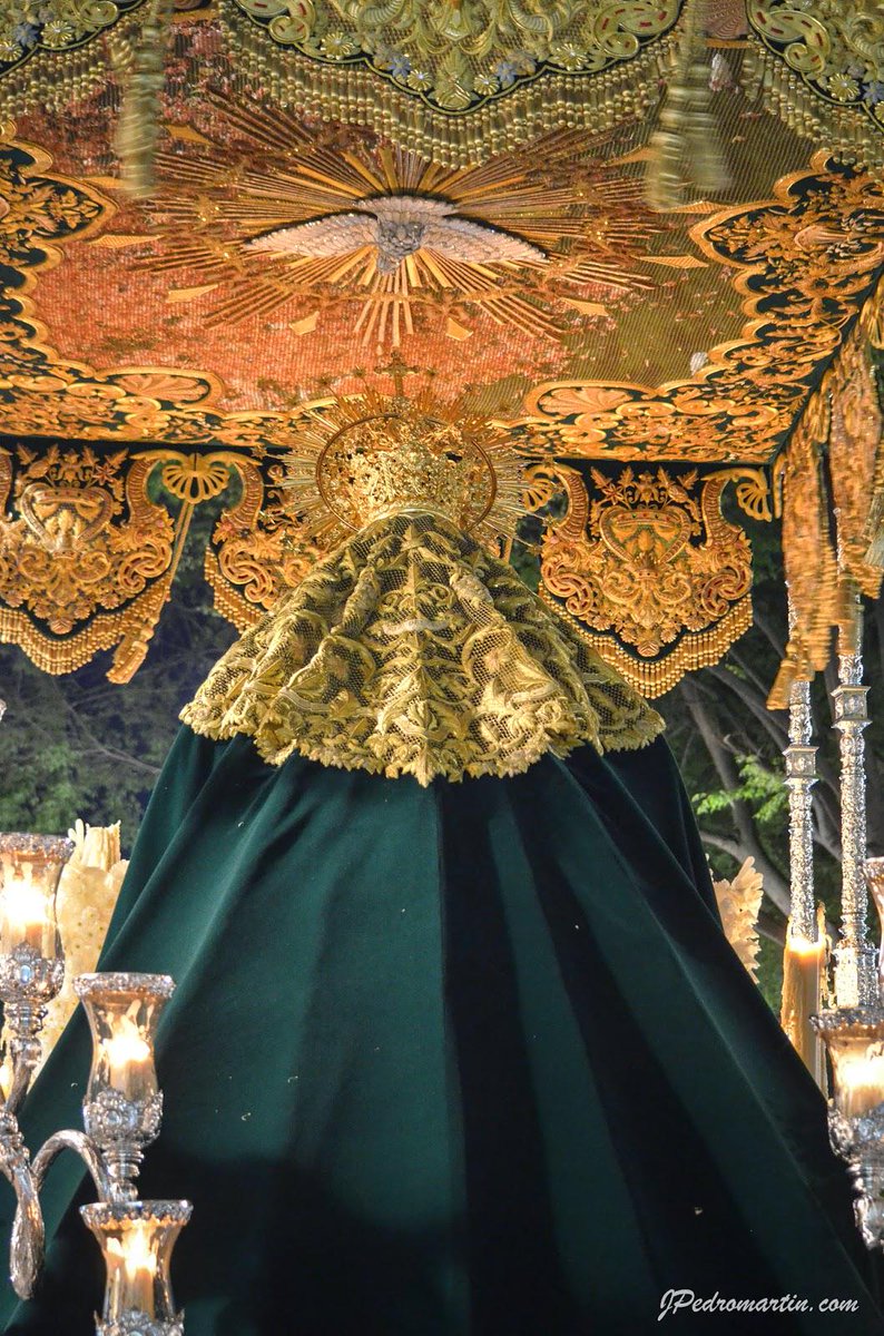 PALIO DE UNA MADRE CAMBIA DE ICONO ¿Que trasera de palio es el mejor ?  VOTEN - Paz- Angustias-Consolacion-Rocio