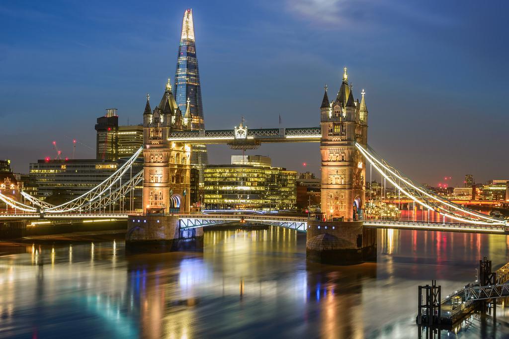 EarthPicturz's tweet image. Long exposure #London.