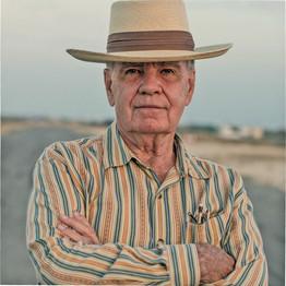  Between the wish and the thing the world lies waiting. Happy 81st birthday to Cormac McCarthy! 