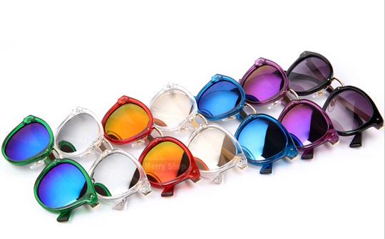 RelojesCronos1's tweet photo. GAFAS DE SOL CON FUNDA INCLUIDA
17€ http://t.co/BUZJIqOEat