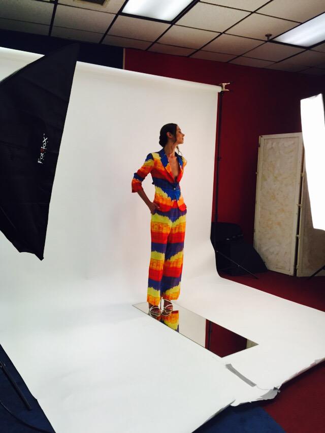 SandhyaGarg's tweet photo. Photoshoot for next collection- "Jaipur" #ProjectRunway #PR13 #SandhyaGarg #Jaipur #FASHION #Color #Print #Hawamahal http://t.co/sZFG3yFbtG