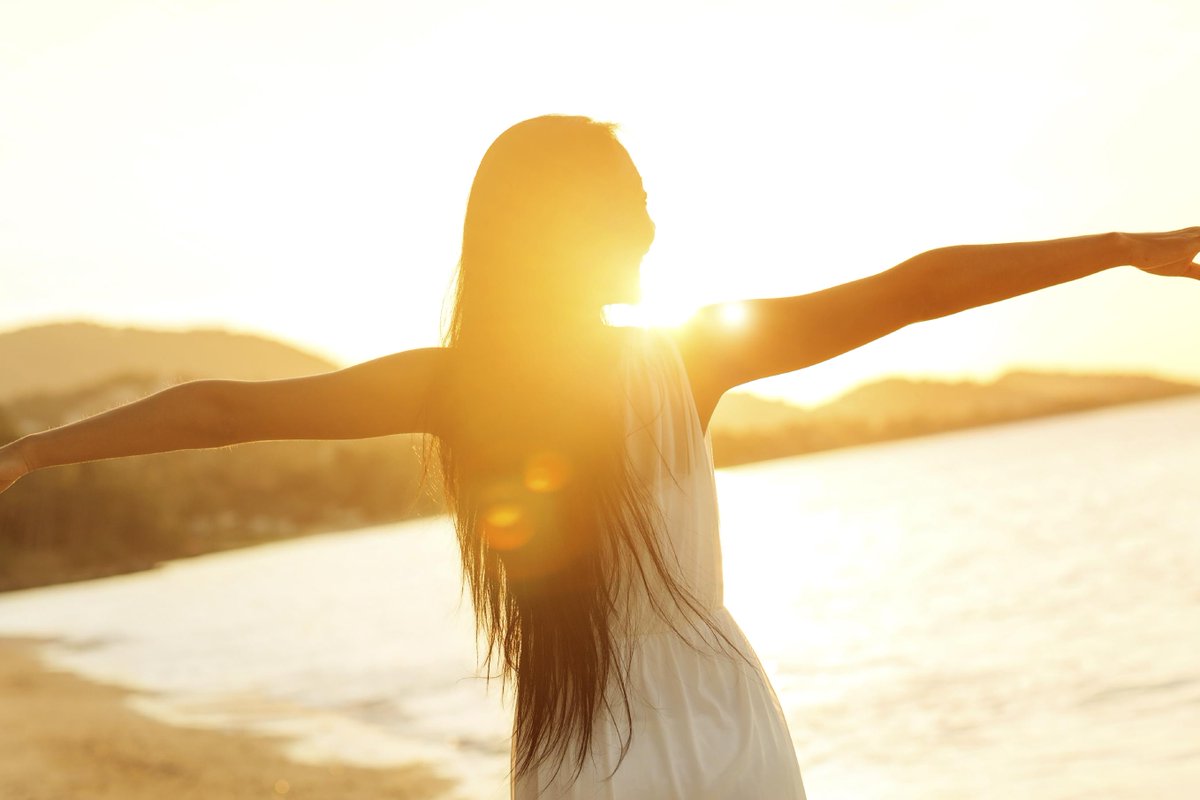 Солнце купалось. Символ ивана купала. С праздником ивана купала. Праздник ивана купала солнцестояние. Нежный рассвет.