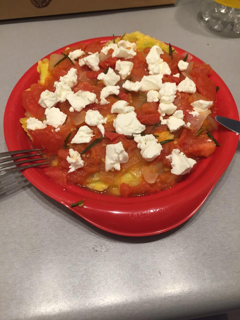 FlorianBeck91's tweet photo. struggling a little bit with the equipment but it still worked #cooking #venturebits http://t.co/ZMDtQQnQZO