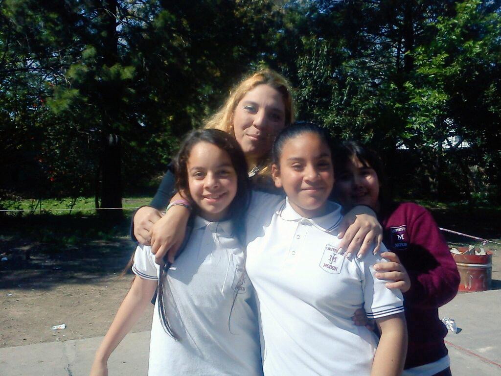 c0fed6decfd24ac's tweet photo. Las kiero mucho!!!♡♡♥♥ http://t.co/5Nx9thwtaN