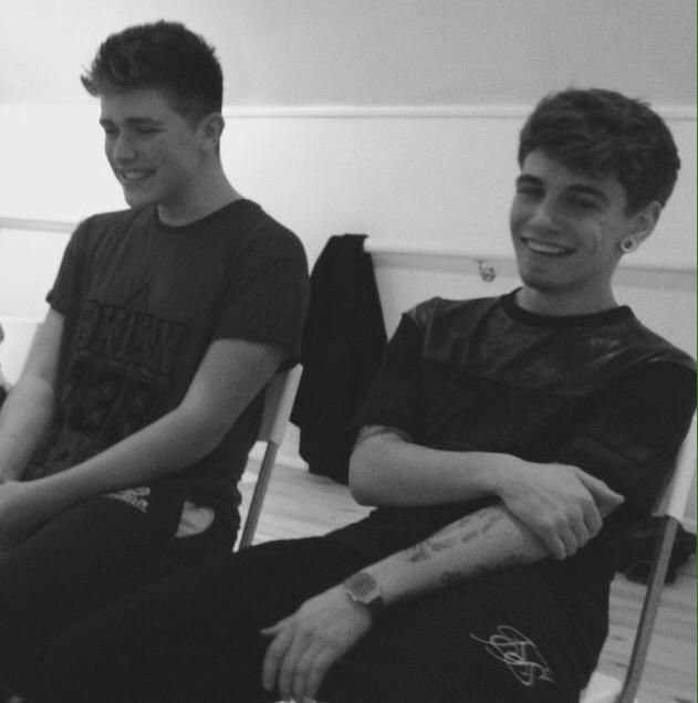 stereobrews's tweet photo. @SimonCowell @syco #WeWantStereoKicksSigned http://t.co/ispzZSfOxl