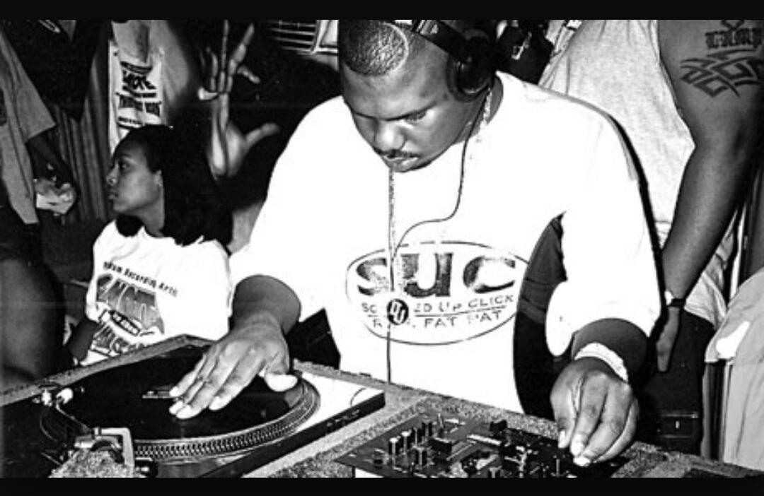 A Bigg Happy Bday 2 the originator Robert Davis aka Dj Screw preciate what you did for Texas R.I.P 
