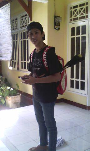Adryan_snickers's tweet photo. Selamat tidur :) http://t.co/PXkFWic8WU