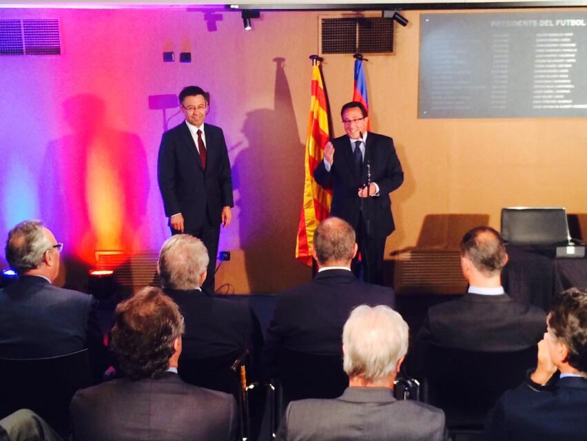 FCBarcelona_es's tweet photo. En estos momentos, toma de posesión del presidente @jmbartomeu #FCBlive http://t.co/5SX3rr4kIp