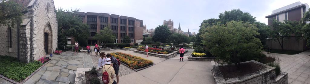 madina_jenks's tweet photo. Side-view of the chapel #KEMPASJW15 @KEMPASJW http://t.co/bbHX2sTbWN