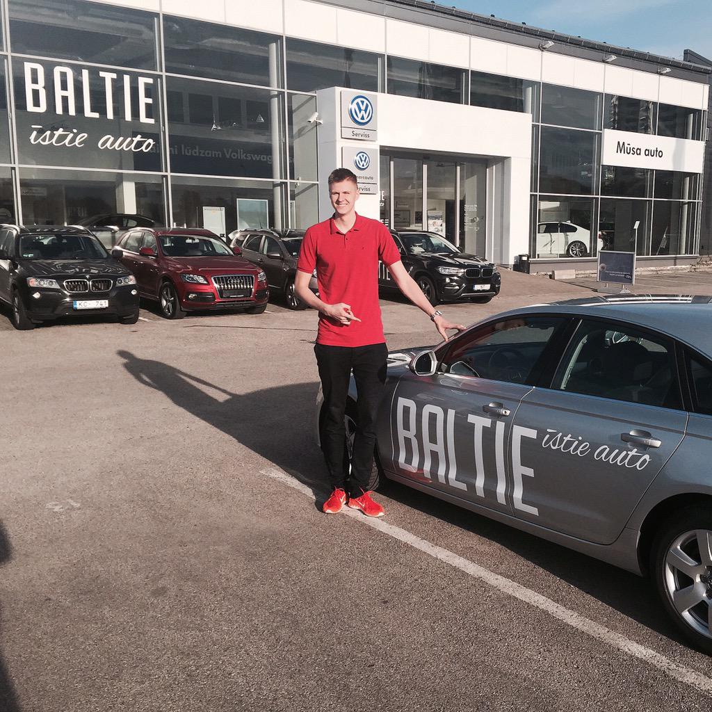 Paldies @baltielv 👊🏼👊🏼 @baltielv taking care of me while im home!