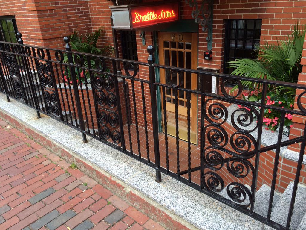 stacipuzio's tweet image. The art of slowing down. What do you notice as you walk around? #pzc2015