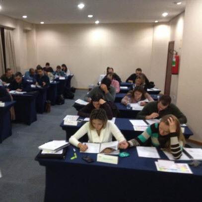 pmtech_pmi's tweet image. Alunos da turma 141 de GP concentrados fazendo questões do exame PMP #pmtech #pmp