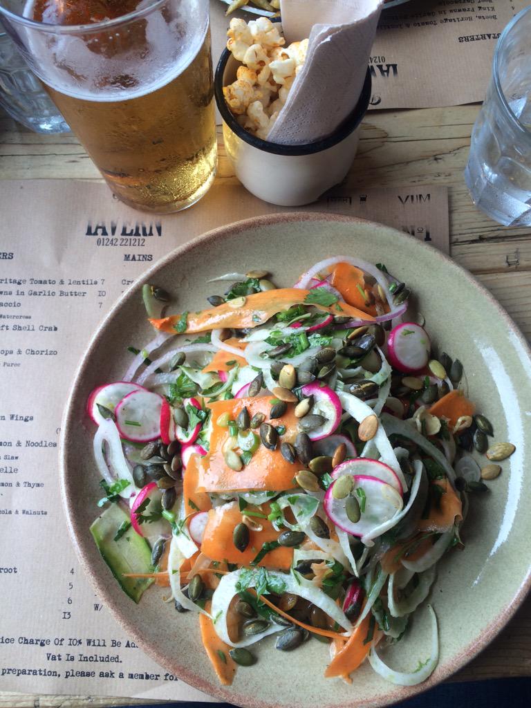 EatGood_Food's tweet photo. Amazing raw salad @tavernchelt What a great way to start the week :) not a #guiltypleasures http://t.co/SQg5m9KB5r