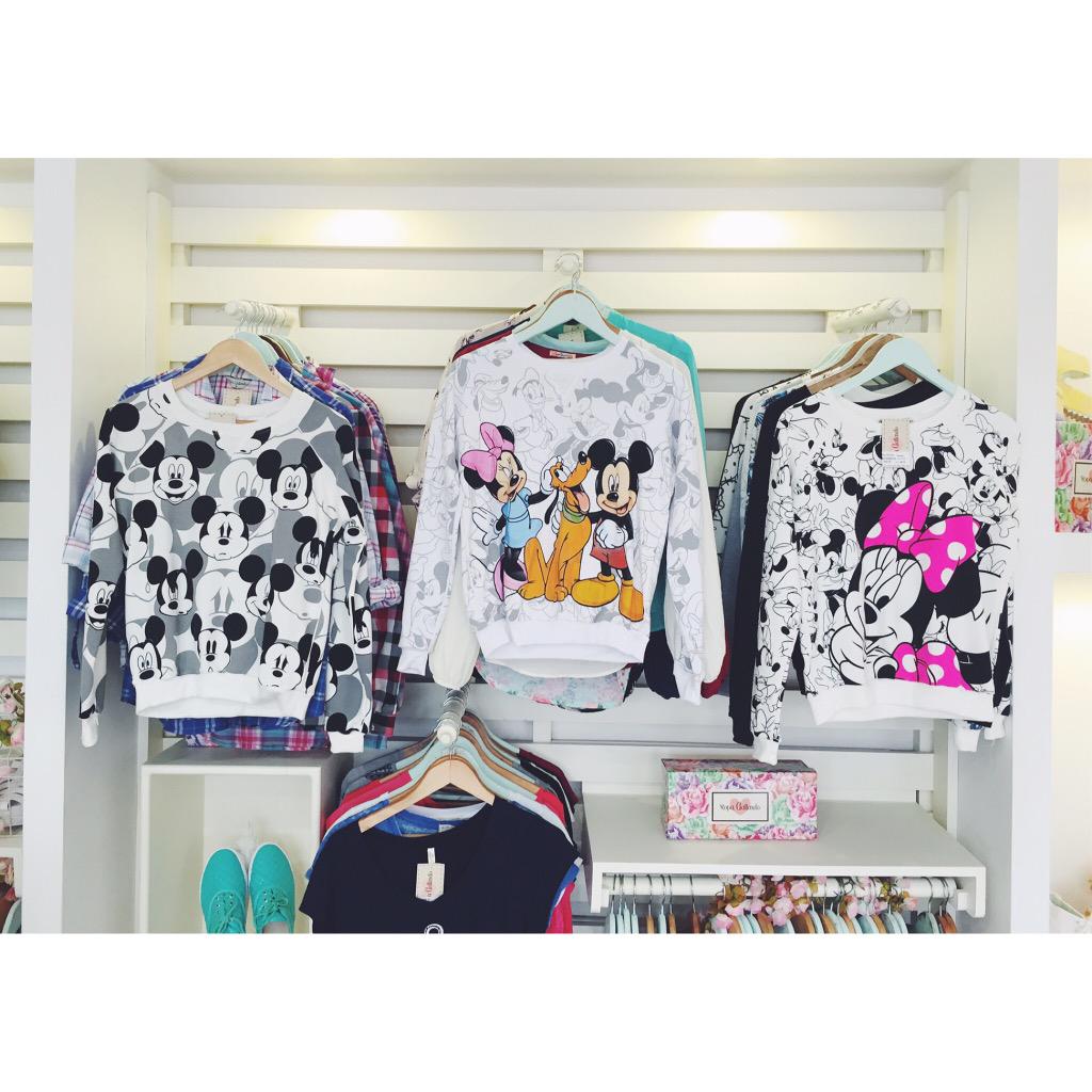 RopaGallardo's tweet photo. 💕Sweater Lovers🎀 #RopaGallardo #Disney #GraphicSweater http://t.co/NL974TIDl4
