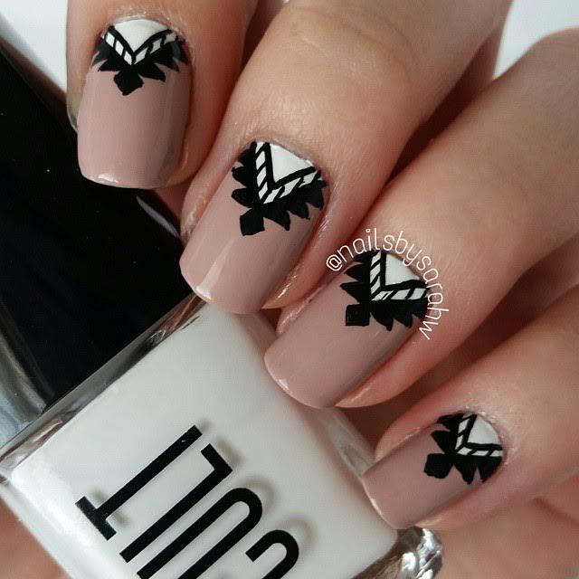 Love this classy look for any event! <3 By @nailsbysarahw #nailart