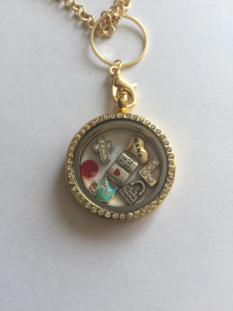 FloatingGems's tweet image. Customer birthday gift: first initial, nana heart, love to read, love to shop, tea a holic, July birthstone