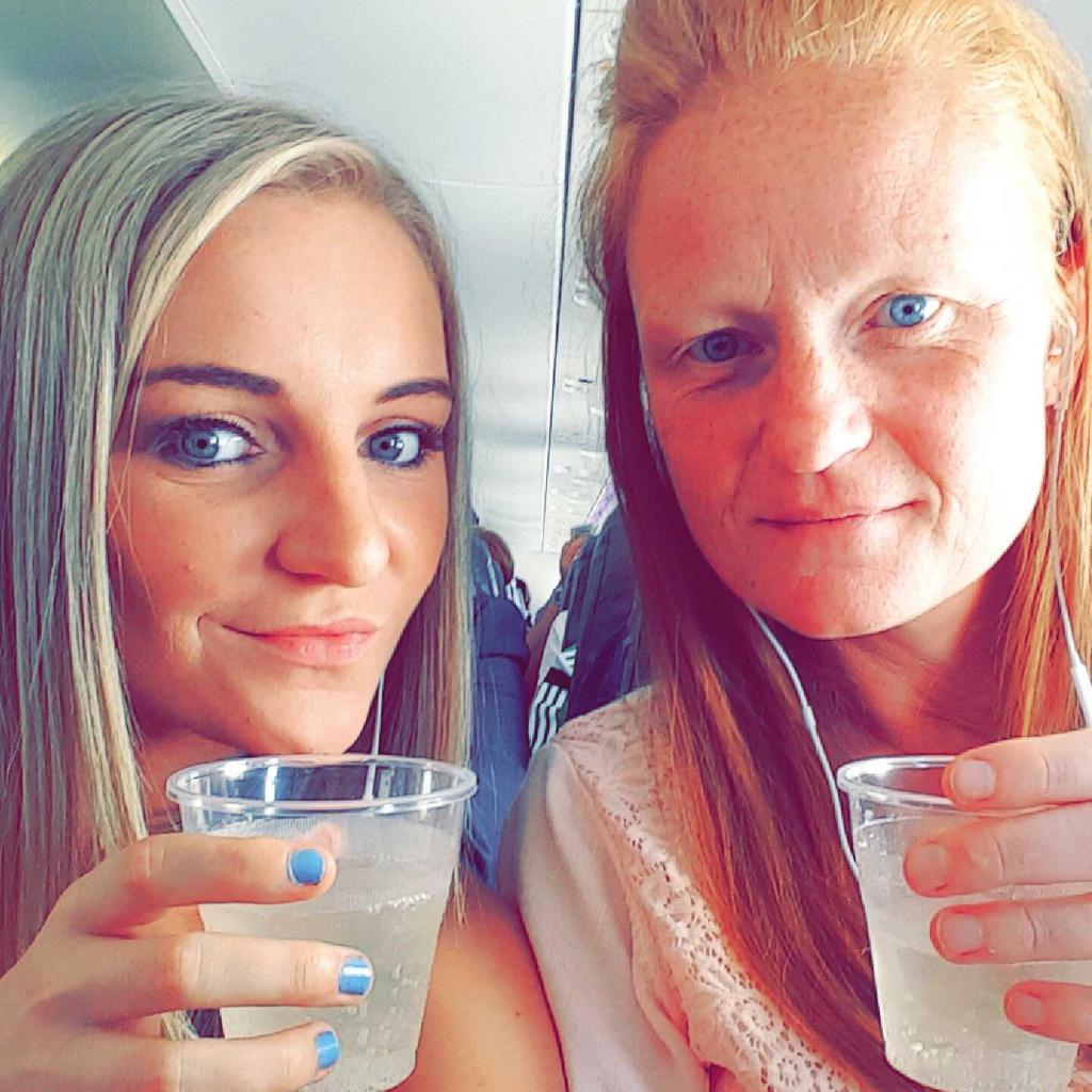 amylhall's tweet photo. @gingerninja1951 on the plane on the way to Ireland, throwback! http://t.co/q4hJt0Jryr