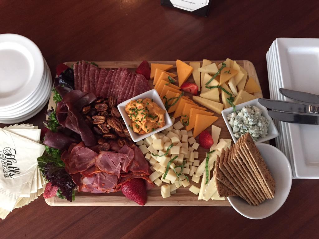 hallschophouse's tweet image. Meat and cheese, if you please! The best part about happy hour! #hallschophouse #cheeseboard #upperking