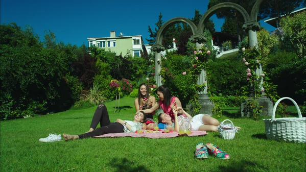 Bu Hesapları Takip Etmelisiniz #GunesinKızları 
@GK_Seliin 
<a href="/GK_Nazlii/">Nazlı Yılmaz</a> 
@GK_Alii 
<a href="/GK_Savas/">S</a> 
<a href="/GK_Perii/">Peri Yılmaz</a> vs vs (: